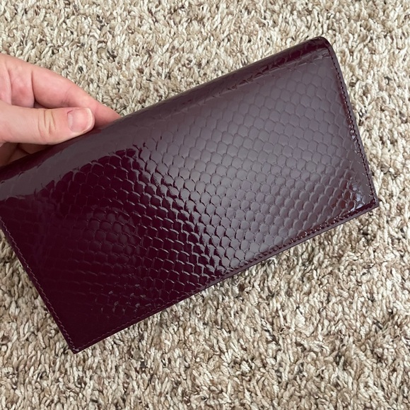 ❌SOLD OUT❌Christian Louboutin Wine Lizard Embossed WOC - Picture 12 of 16